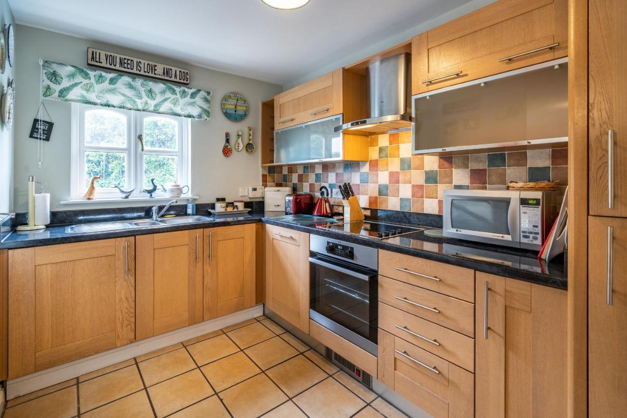 Amber Cottage Holker エクステリア 写真