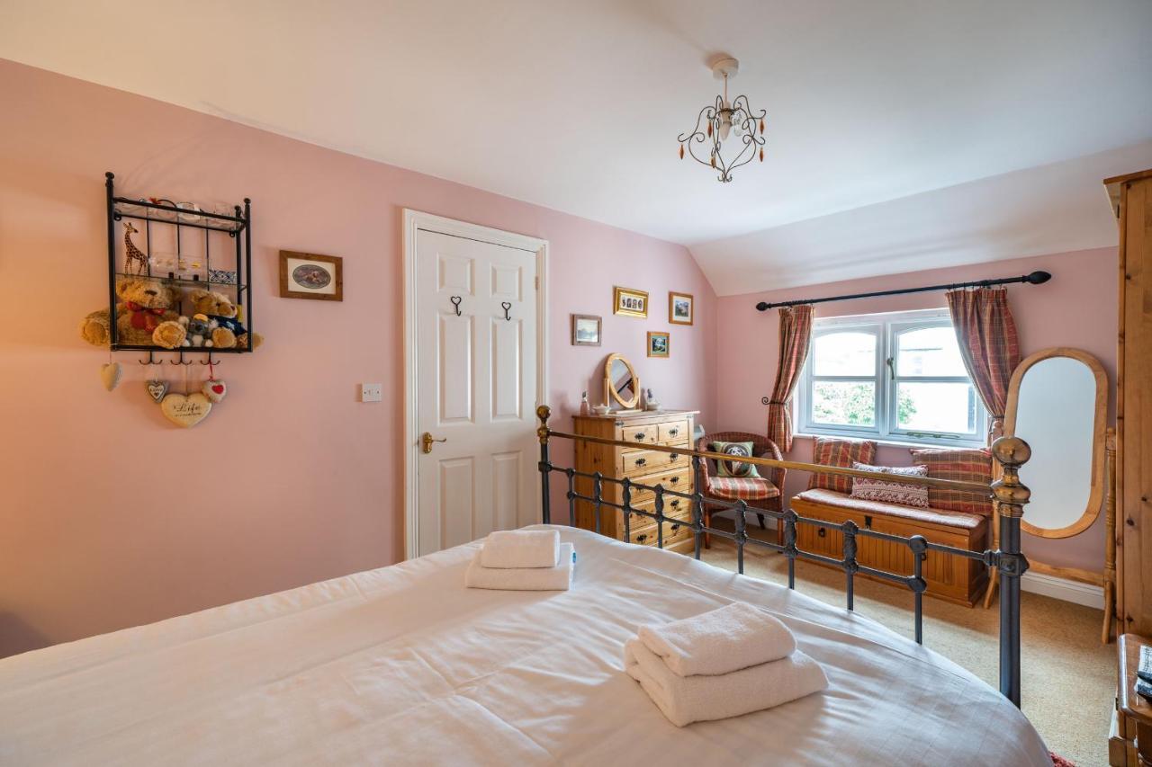 Amber Cottage Holker エクステリア 写真